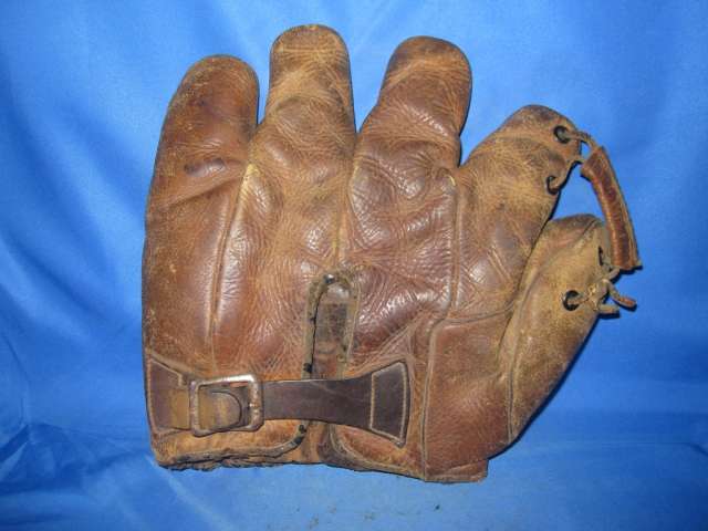 Si Johnson Goldsmith AG10 Back